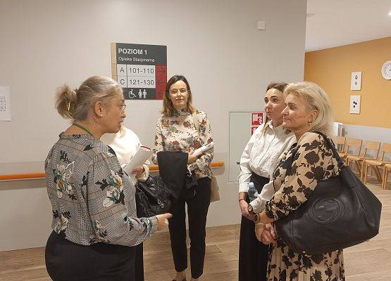 Grafika 7: Konferencja "Opieka wytchnieniowa jako forma wsparcia opiekunów rodzinnych - realia i wyzwania"