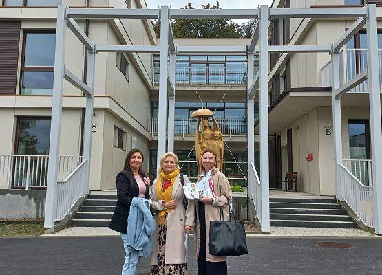 Grafika 18: Konferencja "Opieka wytchnieniowa jako forma wsparcia opiekunów rodzinnych - realia i wyzwania"